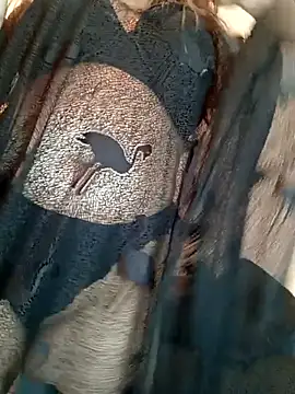 Snapshot of Queen-15 chatting on February 1, 2026, 12:20 am Queen-15 online show from February 1, 2026, 12:20 am