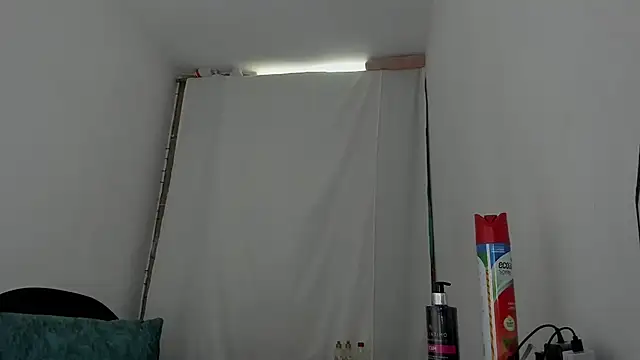 Sandy-13 online show from February 15, 2026, 7:57 pm