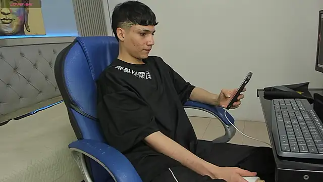 SamBlack  online show from March 16, 2026, 8:22 pm