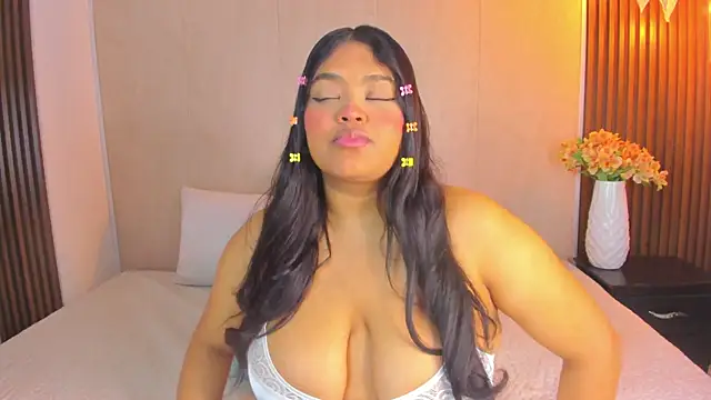 RileyDolly online show from November 2, 2025, 3:22 am