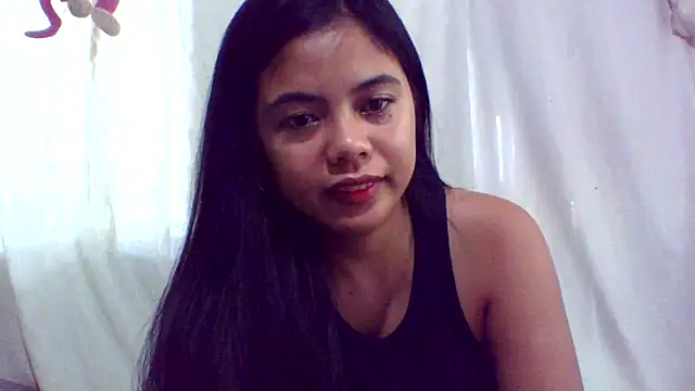 sweet heaven00 online show from October 14, 2025, 2:12 am