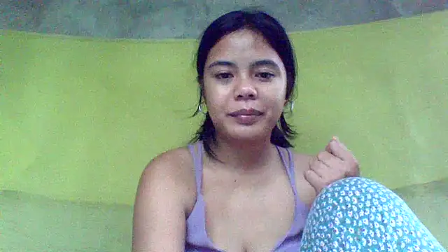 sweet heaven00 online show from October 18, 2025, 1:40 am