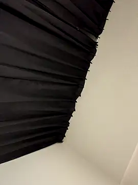 Sisuuu18 online show from September 18, 2025, 3:31 am