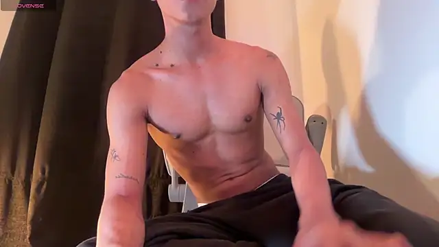 Angel bunny2 online show from November 27, 2025, 4:35 am