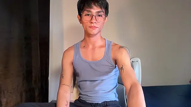 Angel bunny2 online show from November 18, 2025, 3:32 am