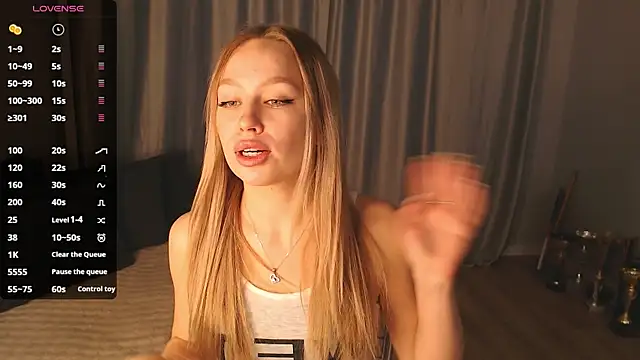 Snapshot of sexyGirlsss chatting on January 14, 2026, 11:36 am sexyGirlsss online show from January 14, 2026, 11:36 am