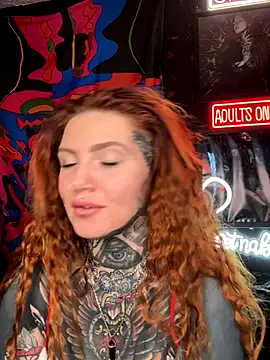 AlexandraWildd online show from November 28, 2025, 1:44 pm