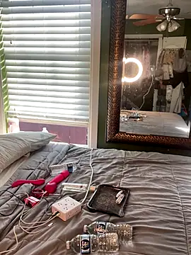 caramel  cremes online show from December 3, 2025, 3:22 pm