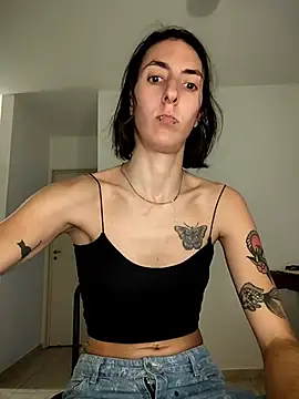 sweetsinxxx online show from June 27, 2026, 9:32 pm