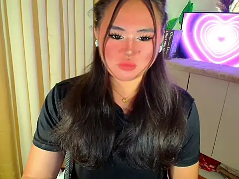 ursexy ceciliaxx online show from May 23, 2026, 7:24 pm