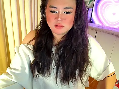 ursexy ceciliaxx online show from June 8, 2026, 3:56 pm