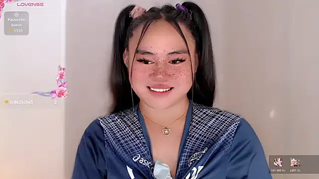 ursexy ceciliaxx online show from February 15, 2026, 2:16 pm