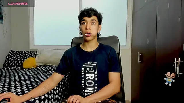 Snapshot of Noxx_starkK chatting on January 17, 2026, 7:50 pm Noxx starkK online show from January 17, 2026, 7:50 pm