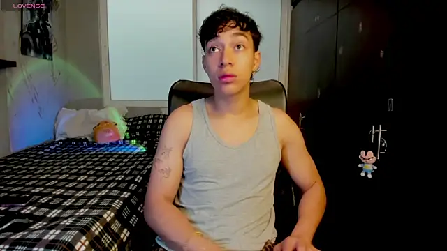 Snapshot of Noxx_starkK chatting on February 20, 2026, 5:15 pm Noxx starkK online show from February 20, 2026, 5:15 pm