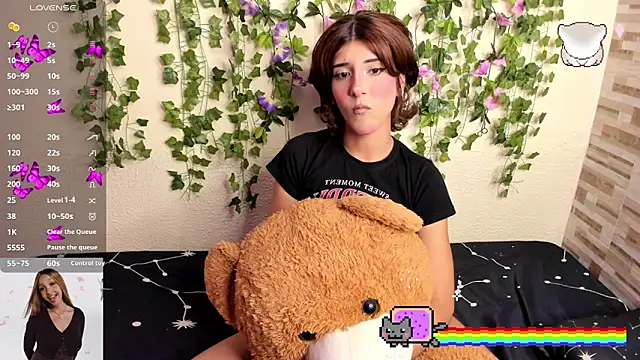 Snapshot of Amy_Moonlight chatting on November 6, 2025, 10:14 pm Amy Moonlight online show from November 6, 2025, 10:14 pm