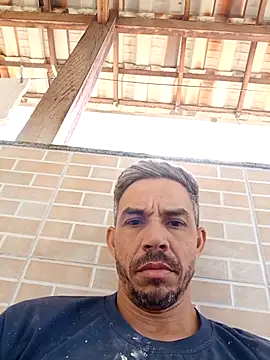 Snapshot of QfabO123 chatting on October 22, 2025, 3:44 pm QfabO123 online show from October 22, 2025, 3:44 pm