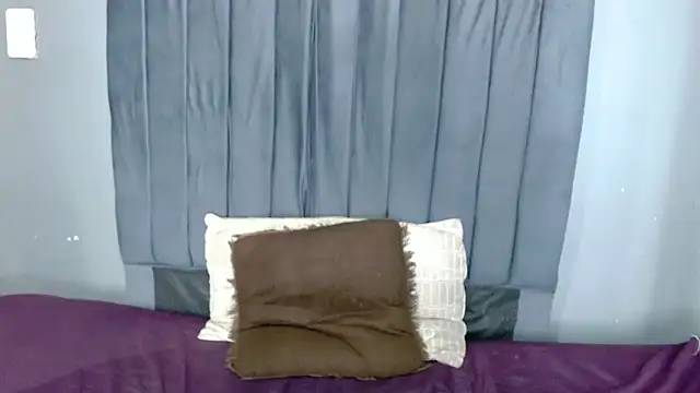 ChubbyBuddyxXx online show from March 25, 2026, 3:39 am