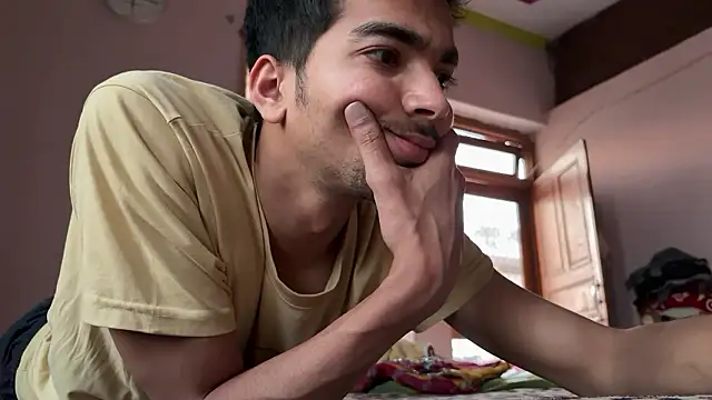 Sweetfucker  online show from February 25, 2026, 12:49 pm