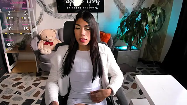 AmbarFoxx  online show from February 5, 2026, 9:32 pm