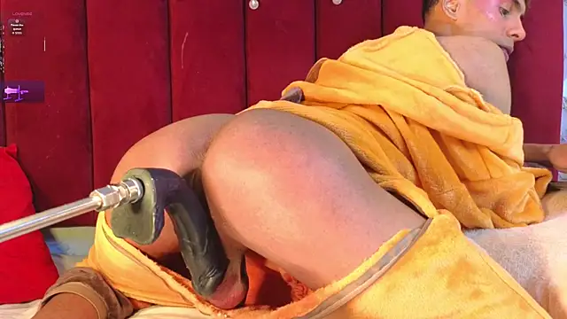 PrincePoppy online show from October 26, 2025, 8:48 am