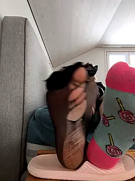 Teafeet online show from March 26, 2026, 4:16 pm