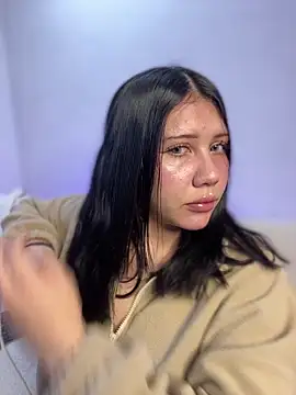 Snapshot of snow_doll chatting on February 7, 2026, 8:06 pm snow doll online show from February 7, 2026, 8:06 pm