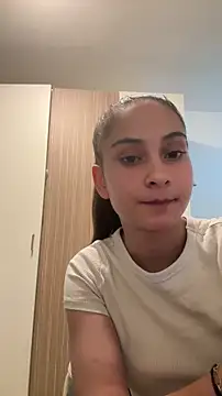 FemmeAffair online show from April 29, 2026, 7:20 pm