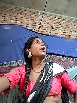 Snapshot of Savita992 chatting on July 10, 2026, 7:41 am Savita992 online show from July 10, 2026, 7:41 am