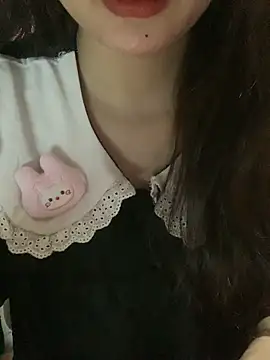 Snapshot of Linhtruong_ chatting on November 27, 2025, 4:57 am Linhtruong online show from November 27, 2025, 4:57 am