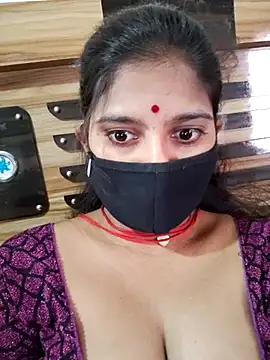 Daisygirl9 online show from May 28, 2026, 11:38 am