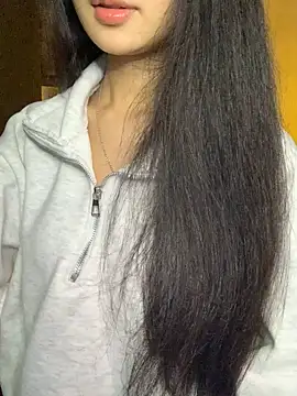 Snapshot of Nhinhi18 chatting on February 11, 2026, 5:35 pm Nhinhi18 online show from February 11, 2026, 5:35 pm