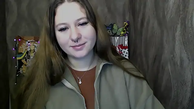 Snapshot of Linda_S_ chatting on October 15, 2025, 5:50 am Linda S  online show from October 15, 2025, 5:50 am