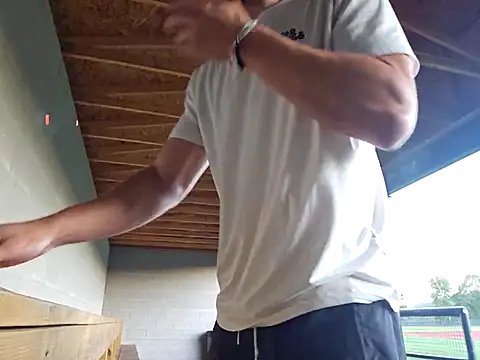 Snapshot of sloppytopkins chatting on October 5, 2025, 10:55 pm sloppytopkins online show from October 5, 2025, 10:55 pm