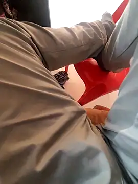 hackyourpussyxh online show from November 26, 2025, 10:04 am