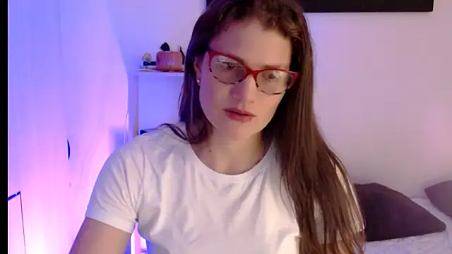 Camila-ventura online show from July 29, 2026, 1:21 pm