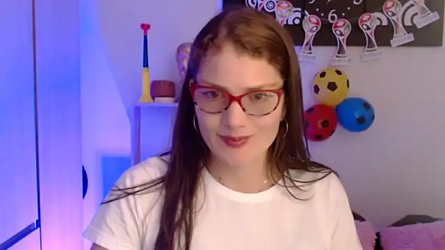 Camila-ventura online show from June 27, 2026, 1:17 pm