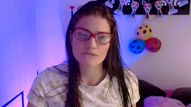 Camila-ventura online show from June 29, 2026, 12:05 pm
