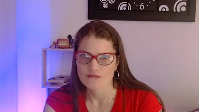 Camila-ventura online show from June 5, 2026, 1:06 pm