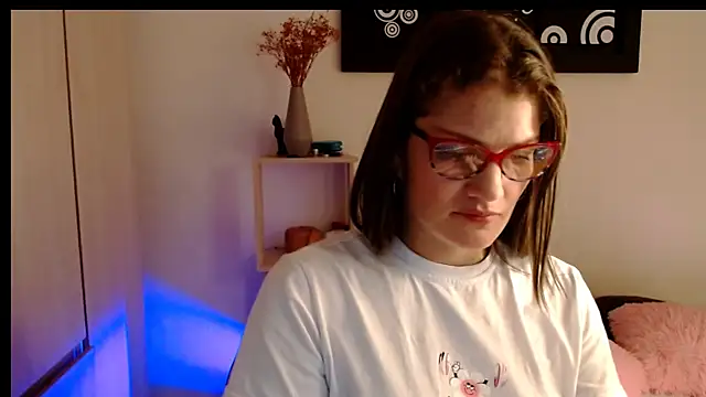 Camila-ventura online show from January 19, 2026, 1:09 am