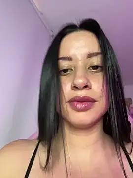 lucy grey25 online show from April 1, 2026, 8:50 pm