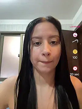 lucy grey25 online show from May 10, 2026, 5:37 pm