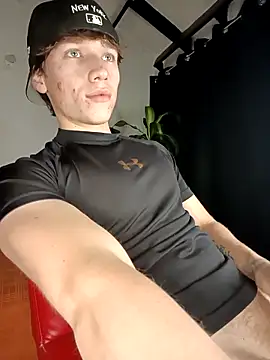 Logan sixxer online show from December 19, 2025, 2:59 am