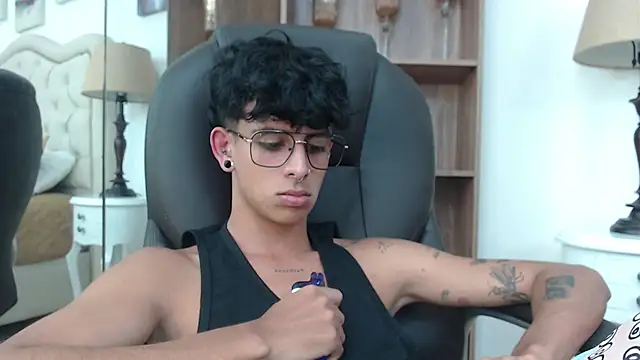 Ibratxandy online show from March 13, 2026, 7:30 pm