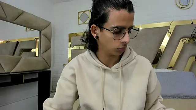 Ibratxandy online show from November 27, 2025, 7:03 pm