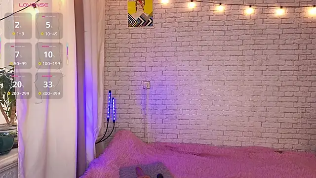 ReginaFoXXXy online show from January 12, 2026, 10:55 am