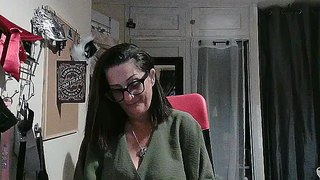 Mistress-Ivy51 online show from October 7, 2025, 5:58 pm