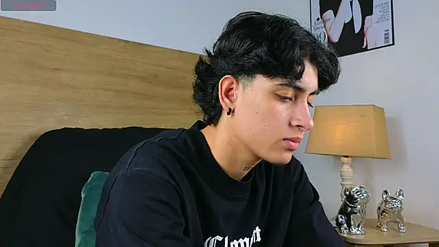 Stiven Benet  online show from October 21, 2025, 3:11 pm