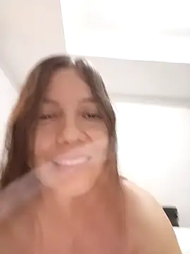 Arianna Moss online show from September 29, 2025, 1:39 pm