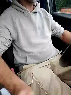 cazzoweb online show from September 10, 2025, 8:02 am