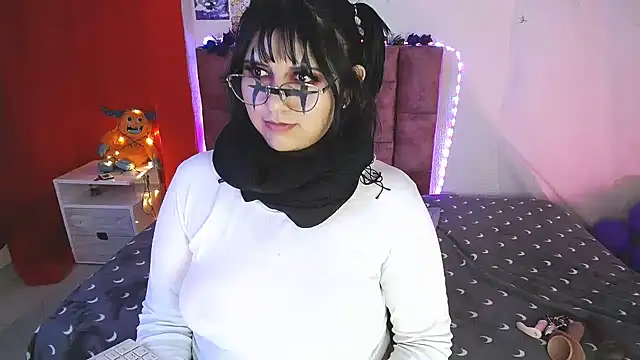 saragon1 online show from March 9, 2026, 5:38 pm